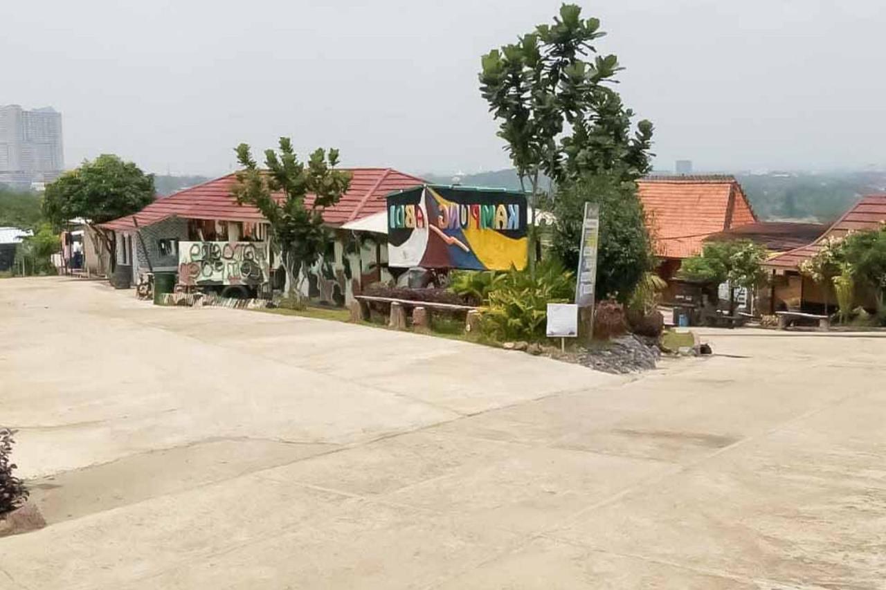 Kampung Abdi Resort Syariah Mitra Reddoorz Bogor Buitenkant foto